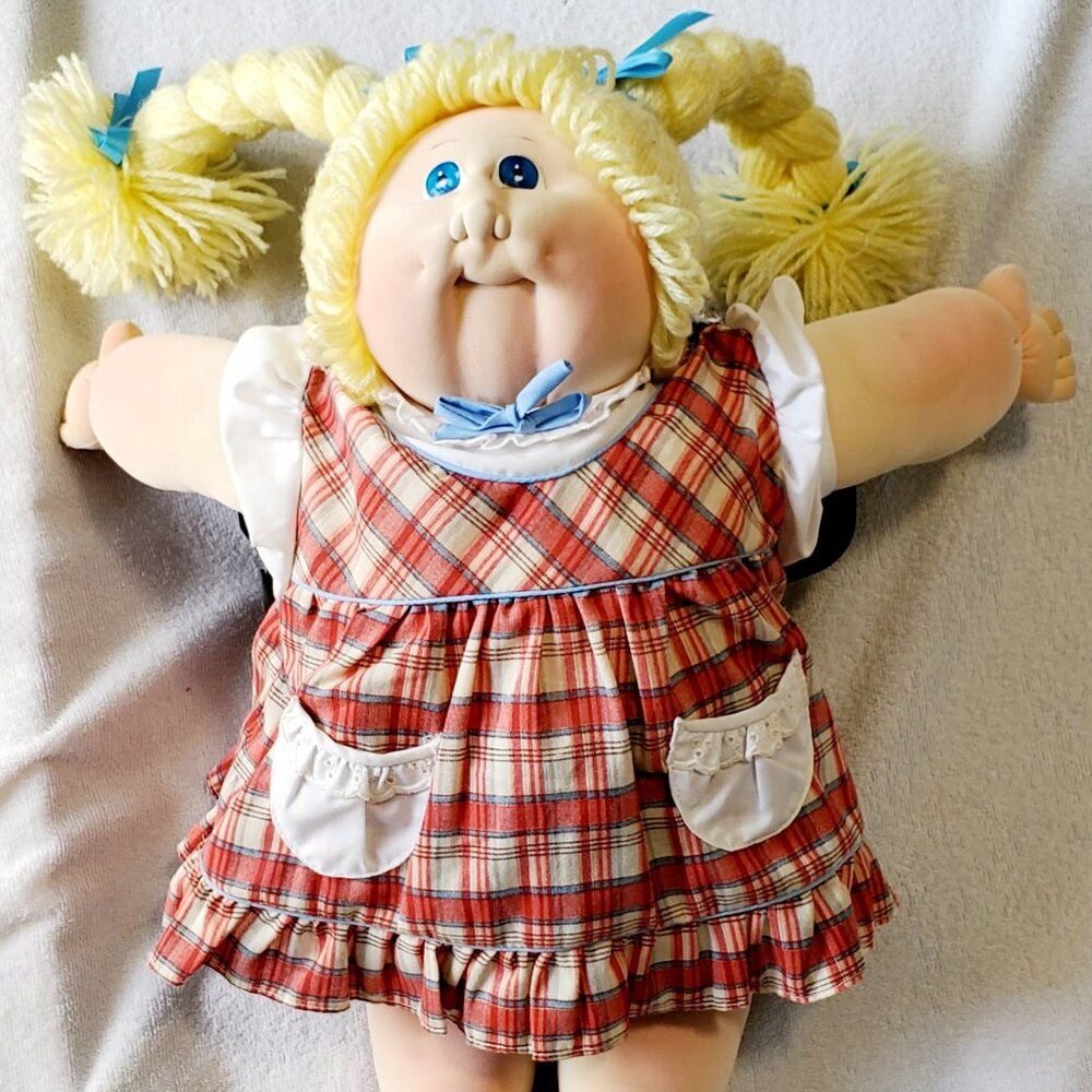 VINTAGE-1978 "The Little People"Soft Sculptures by Xavier Roberts "Charity"+DOCS